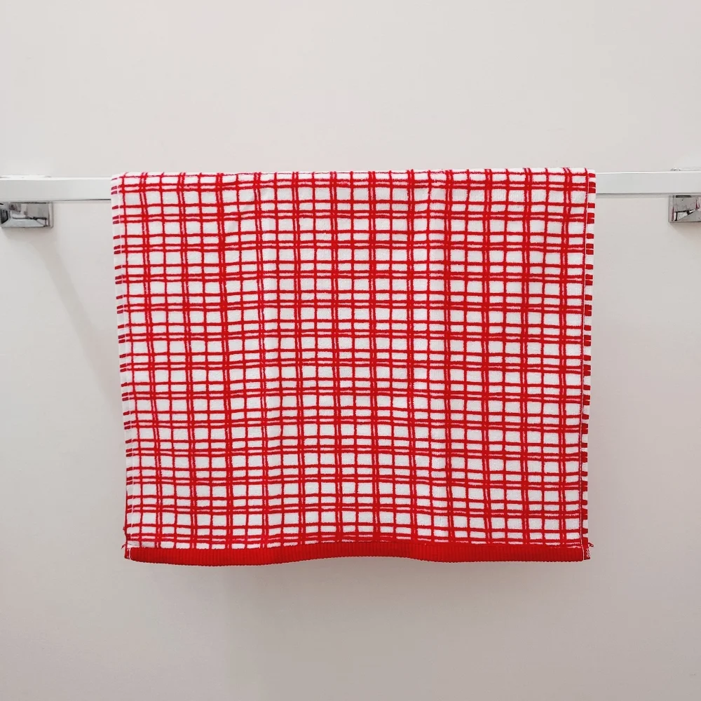 NEW! #9097-C❗️ LAST 1 ❗️■Red checkered Hang'N'Snap Hand Towel 🤍RED JEWEL SNAP